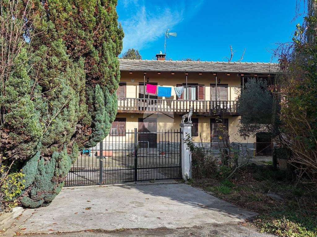Casa indipendente a Bagnolo piemonte in Via Cave, 464 - Foto 2