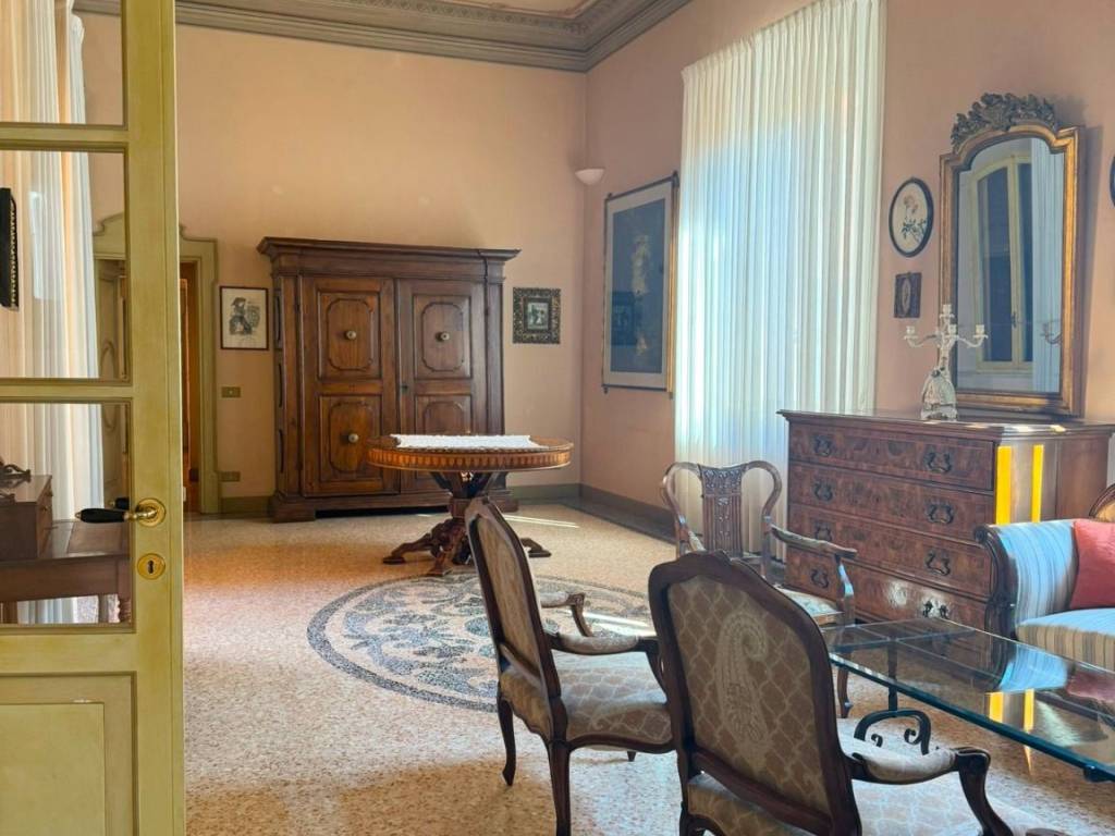 Appartamento a Modena in Corso Canalchiaro - Foto 3