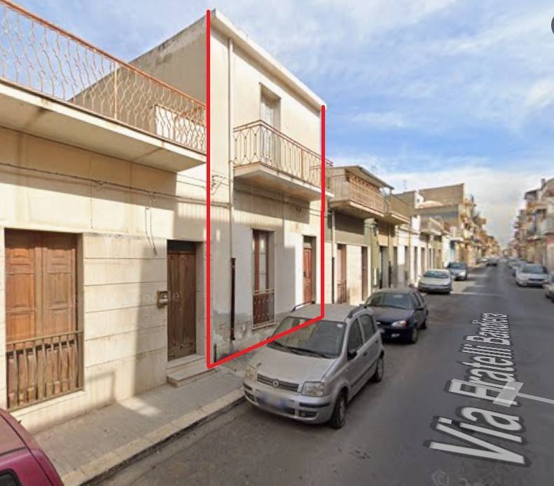 Casa indipendente a Vittoria in Via Fratelli Bandiera, 257 - Foto 2