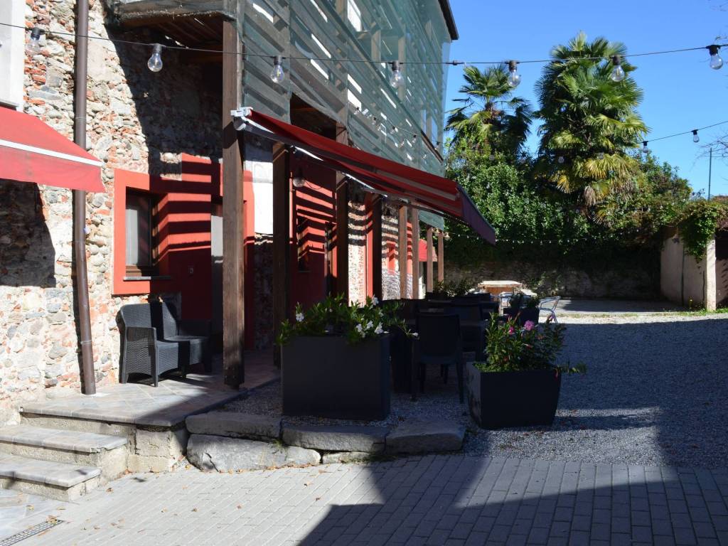 Palazzo / stabile a Varallo pombia in Via Sempione, 48 - Foto 2