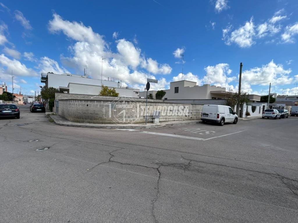 Terreno a San cesario di lecce in Via G. Saragat 1/Snc - Foto 2