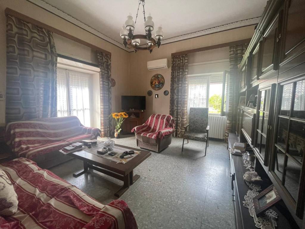 Villa a Vitulazio in Via Francesco Petrarca - Foto 3