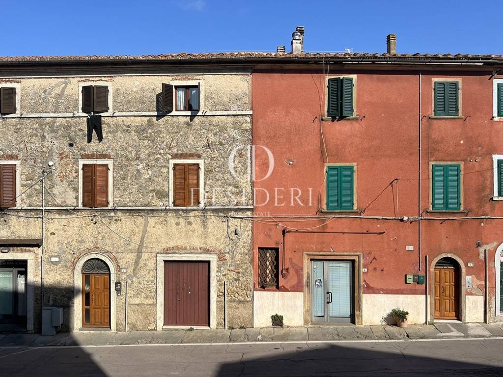 Appartamento a Massa marittima in Piazza Spartaco Lolini ,8 - Foto 3