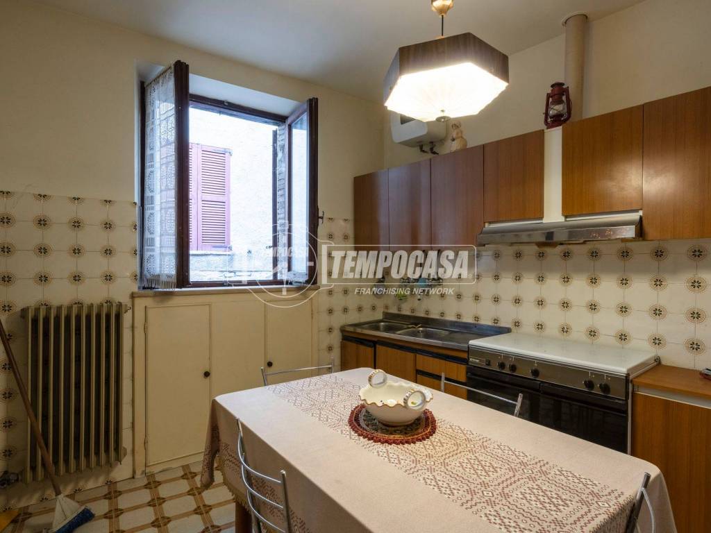 Appartamento a Castelraimondo in Via Crucianelli - Foto 2