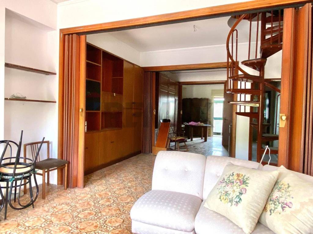 Casa indipendente a Trecastagni in via ercole patti, 18 - Foto 2