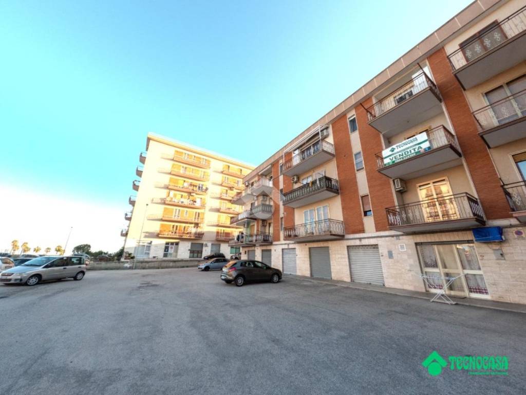 Appartamento a Manfredonia in Via del ponte lungo, 16 - Foto 2