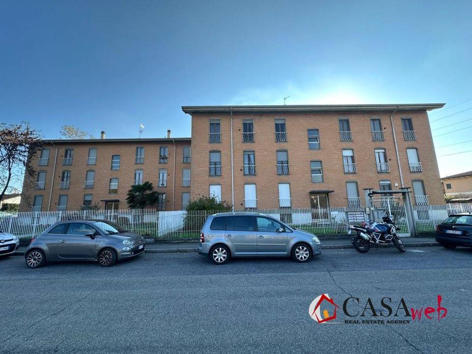 Appartamento a Crema in VIA ENRICO BARELLI 3 - Foto 2