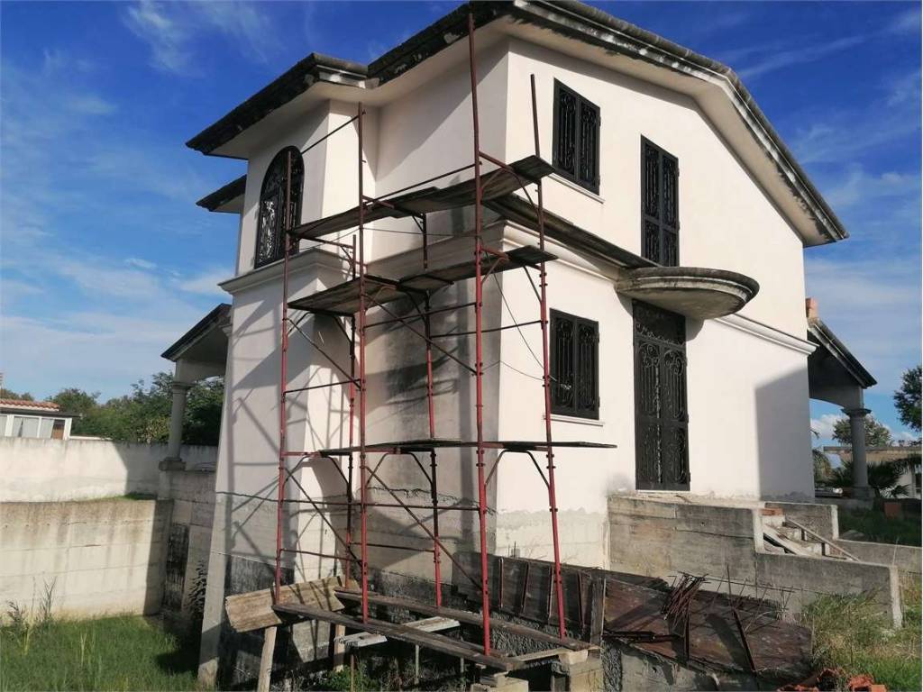 Villa a Castel volturno in Via Domiziana - Foto 4