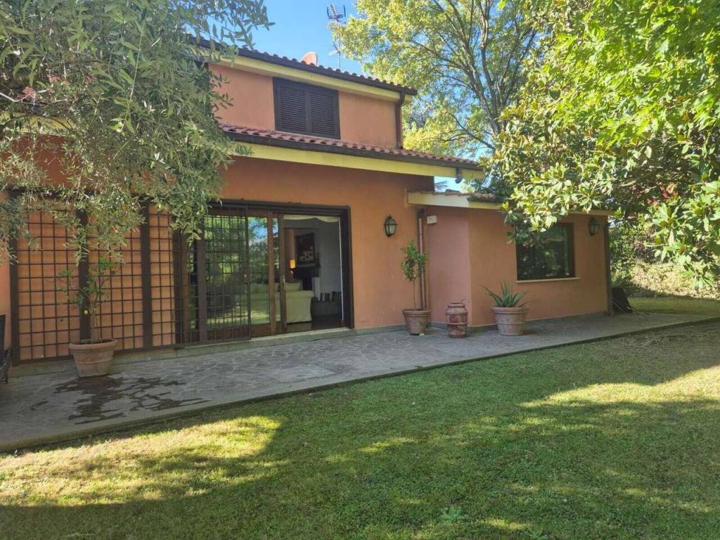 Villa a Formello in Via Prato Roseto - Foto 2