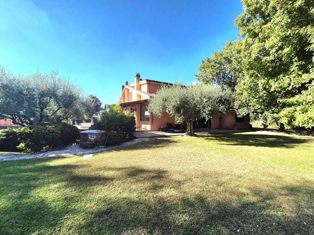 Villa a Formello in Via Prato Roseto - Foto 3