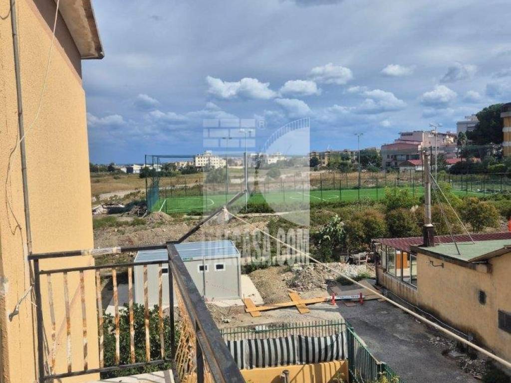 Appartamento a Crotone in via angelina mauro - Foto 3