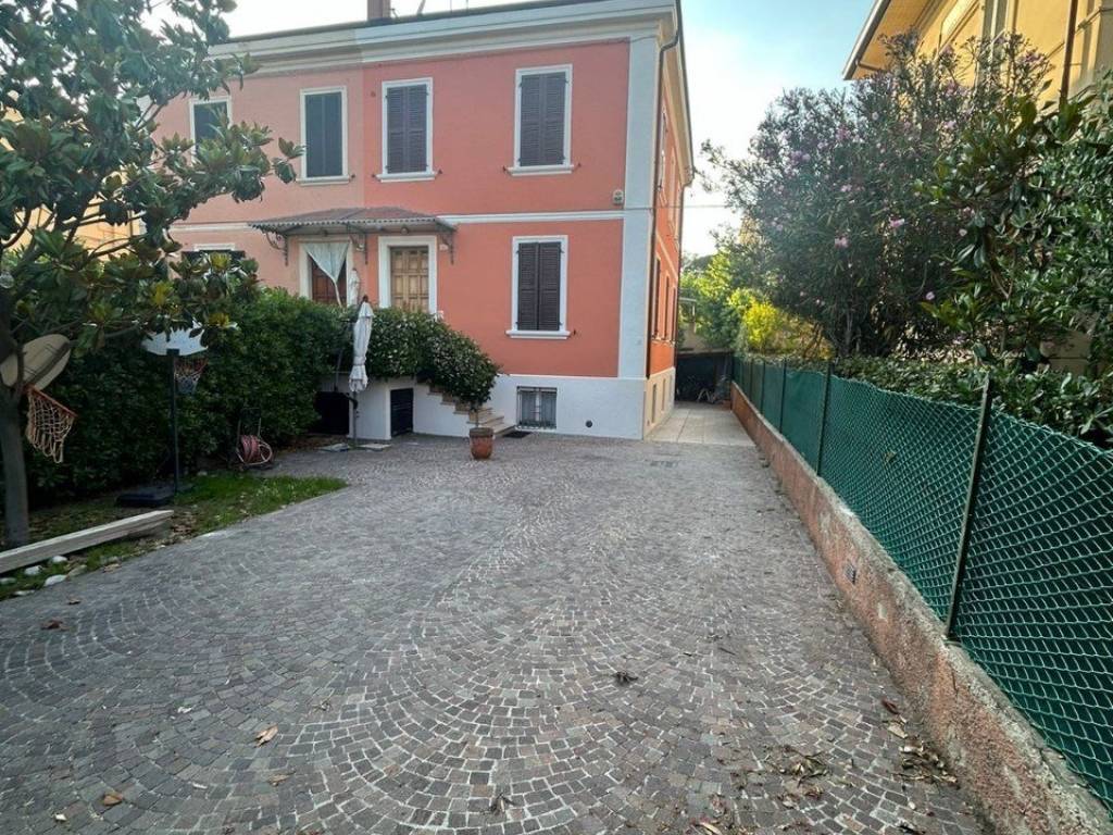 Villa a Pesaro in viale Fiume , 49 - Foto 2