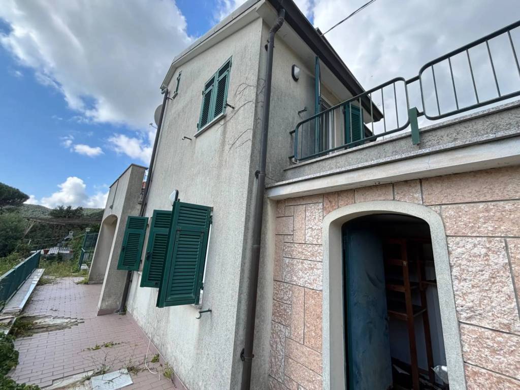 Villa a Stella in Via Marcondino 22 - Foto 3