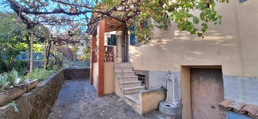 Casa indipendente a Castel del piano in Via Siena, 4 - Foto 2