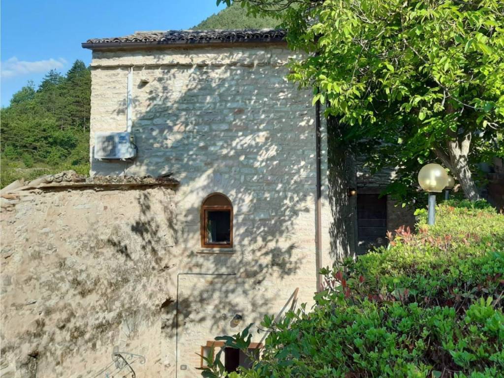 Casa indipendente a Acqualagna in Via Fossato, 19 - Foto 3