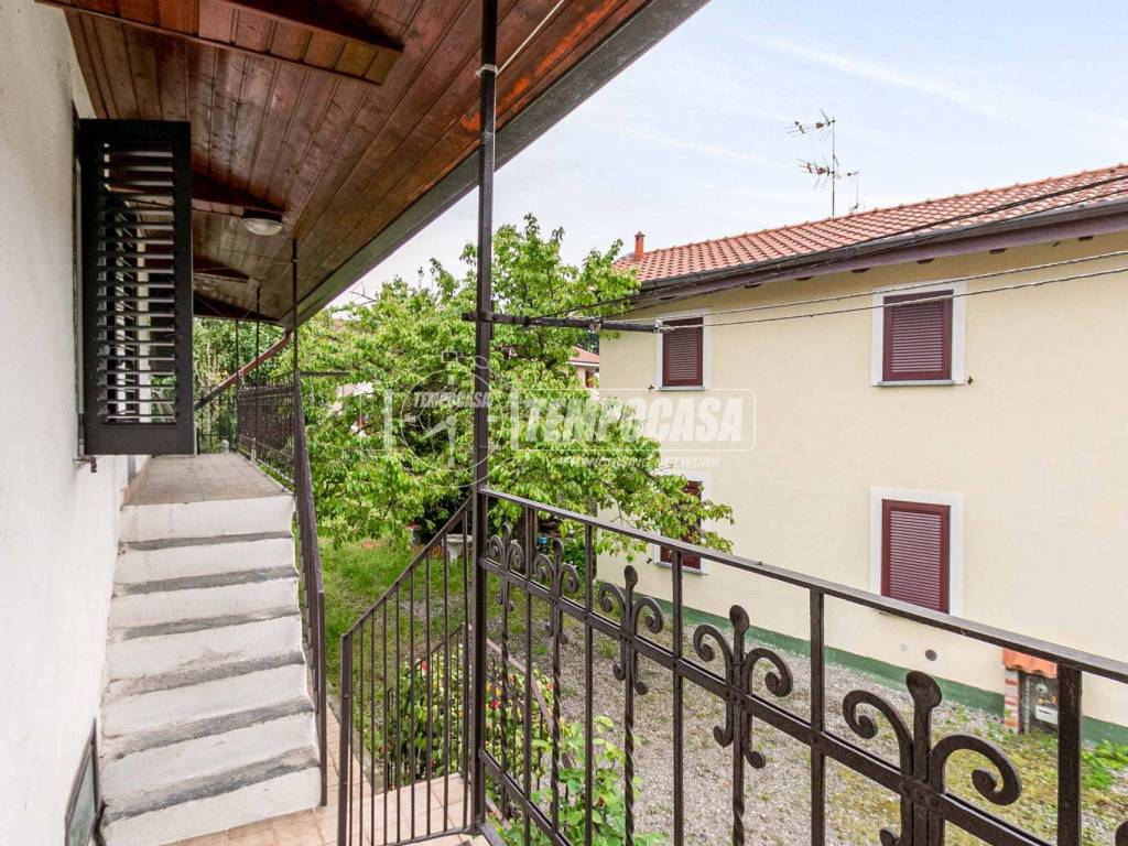 Casa indipendente a Somma lombardo in Via Narciso Nicola, Coarezza 19 - Foto 4