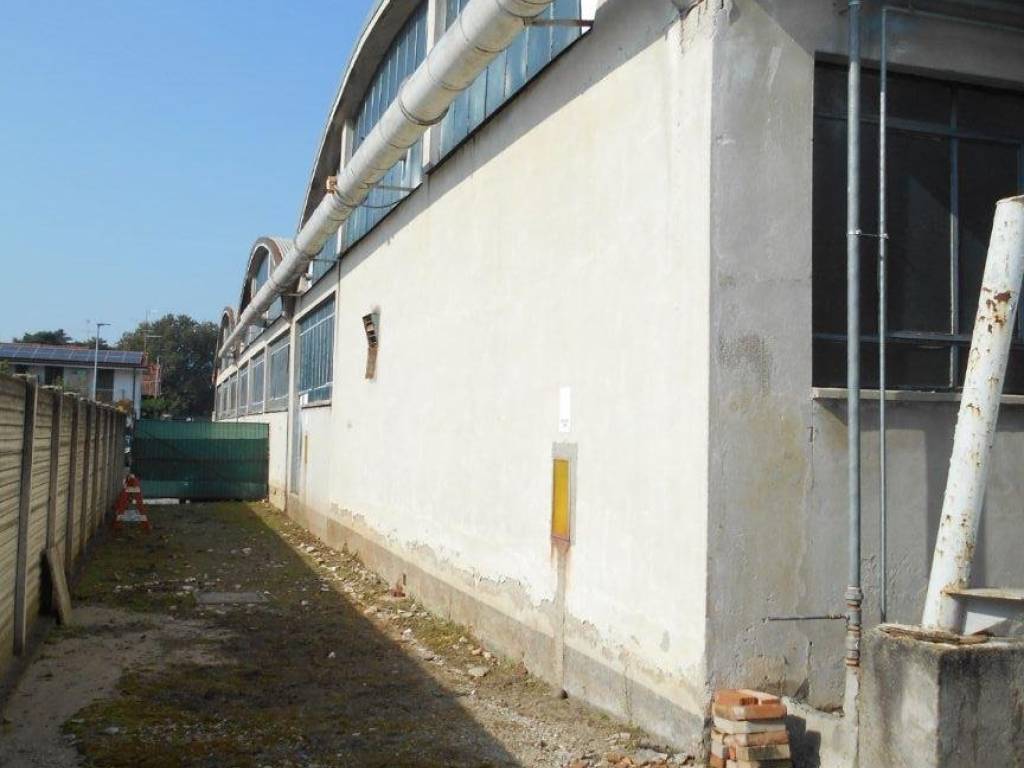 Immobile a Carugo in Via Cesare Battisti - Foto 4