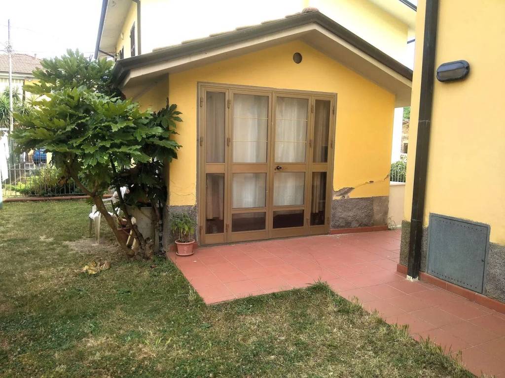 Appartamento a Santo stefano di magra in Via Caduti Di Cefalonia No Number - Foto 5