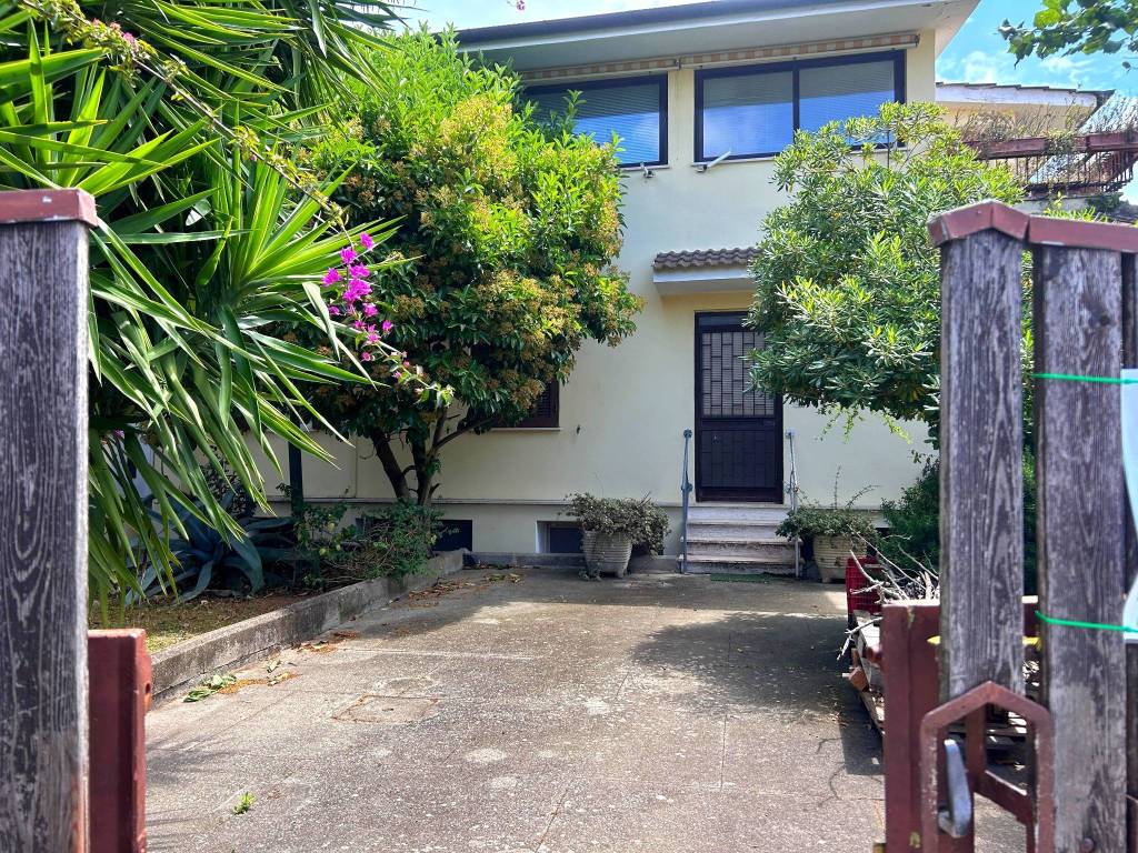 Villa a San felice circeo in Via dei Caprioli, 29 - Foto 4