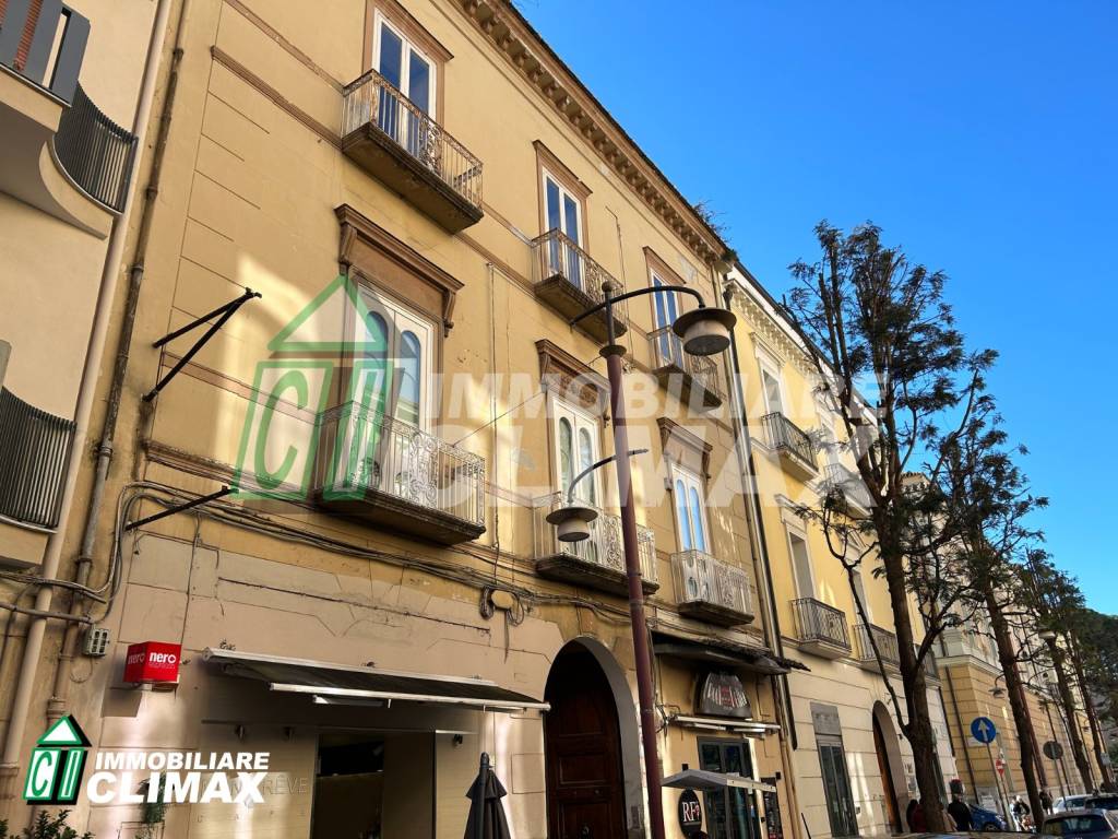 Attico / mansarda a Caserta in Corso Trieste, 170 - Foto 3