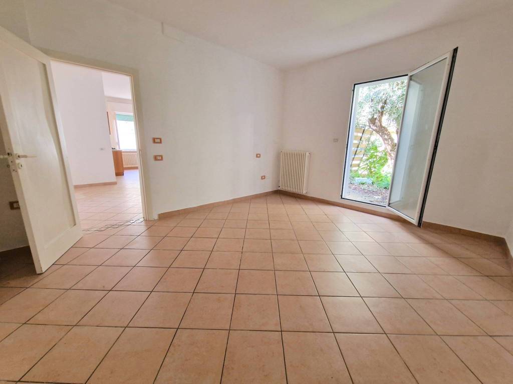 Appartamento a Riccione in Viale Ventimiglia - Foto 3