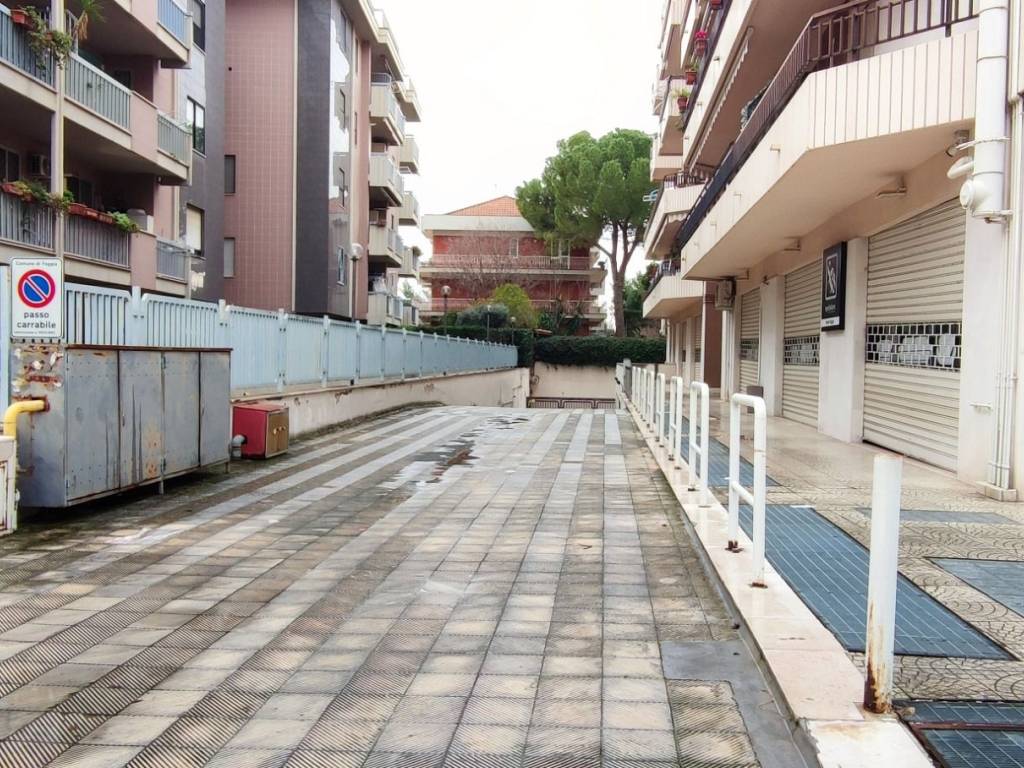Box / garage a Foggia in Via Paolo Telesforo - Foto 2