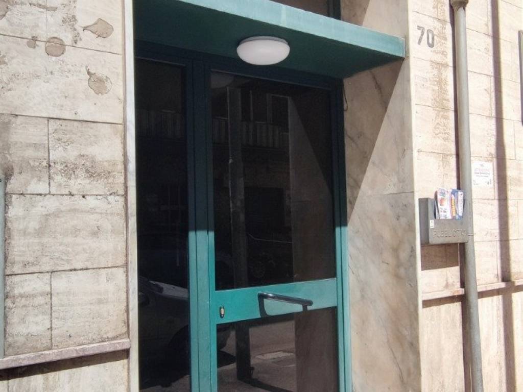 Appartamento a Foggia in Via Vincenzo Dattoli, 70 - Foto 2
