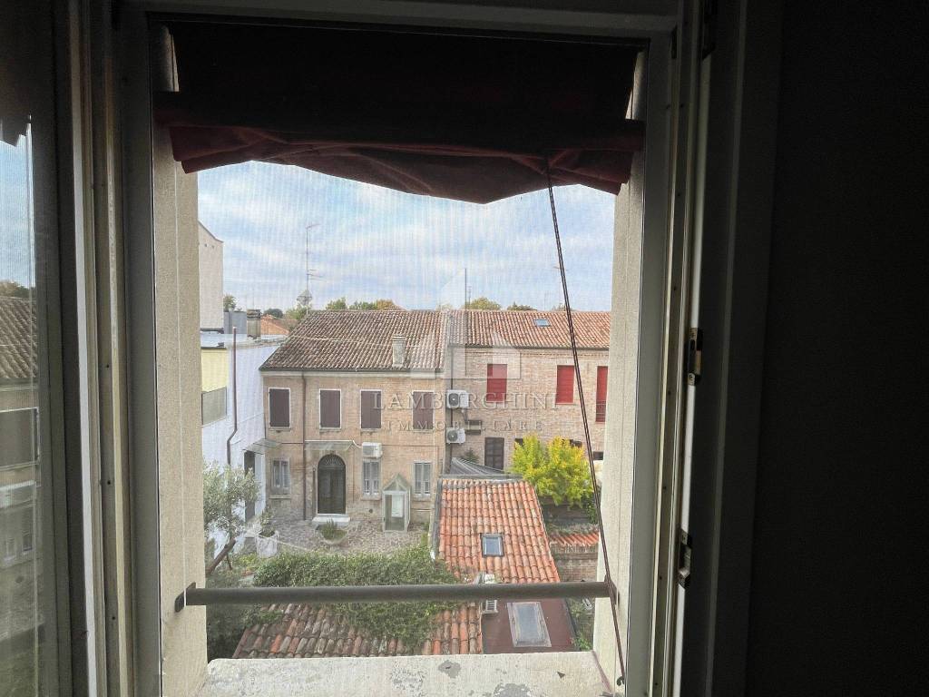 Appartamento a Ferrara in Via Ripagrande - Foto 4
