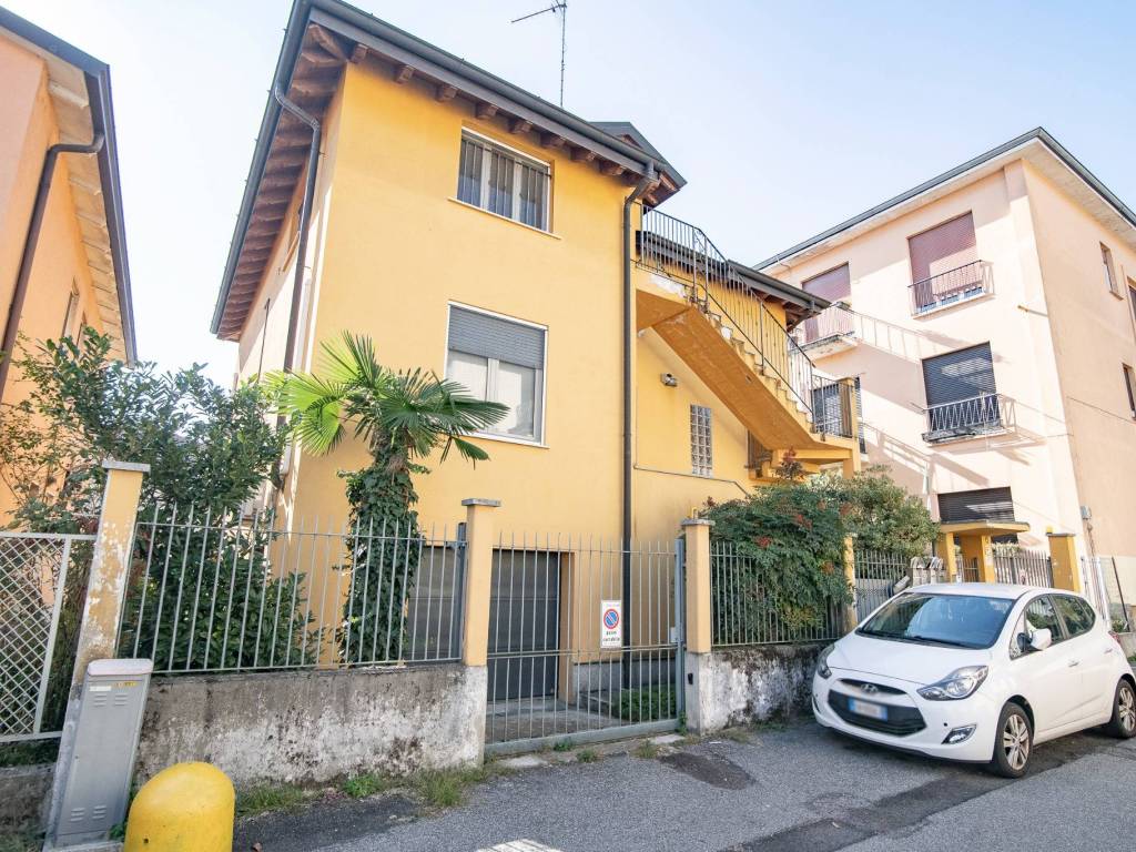 Appartamento a Lodi in Via Flora Tresseni, 4 - Foto 2