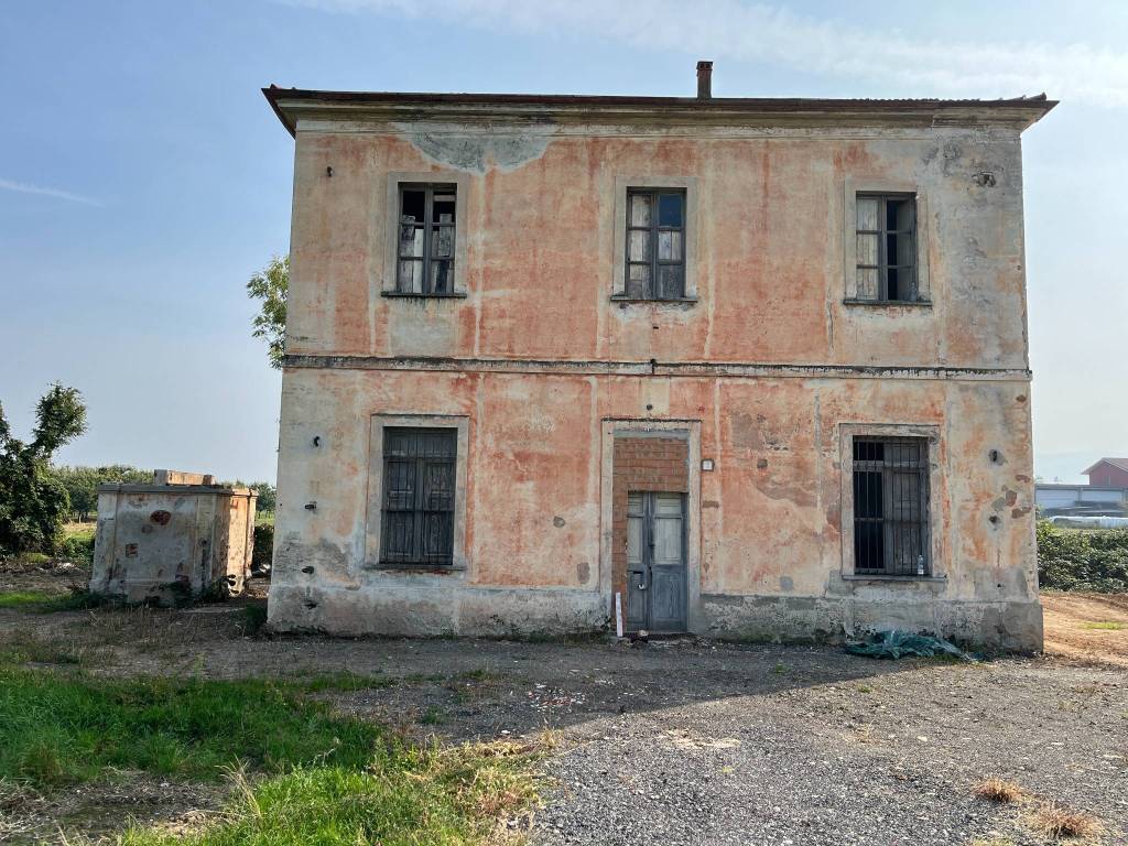 Villa a Dronero in Via Stazione, 3 - Foto 2