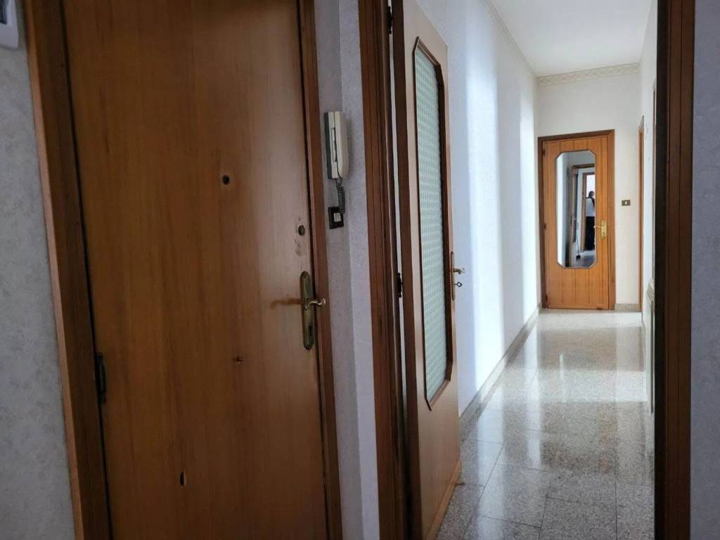 Appartamento a Caltanissetta in Via Leonida Bissolati, 41 - Foto 5