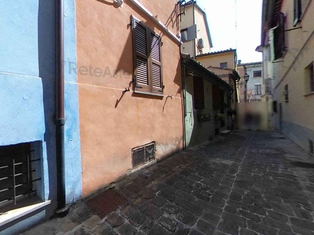 Appartamento a Fabriano in Vicolo 2 Enrico Cialdini, 6 - Foto 2