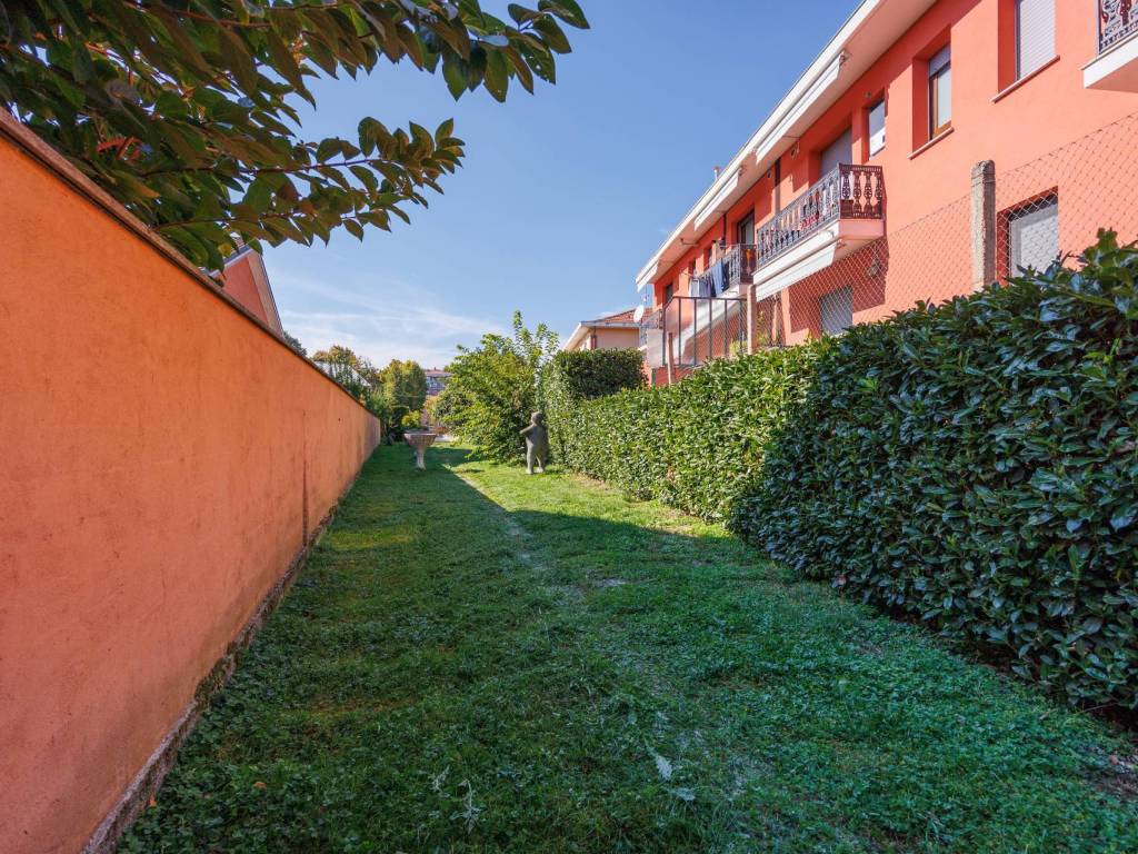 Villa a Borgaro torinese in Via Santi e Damiano - Foto 4
