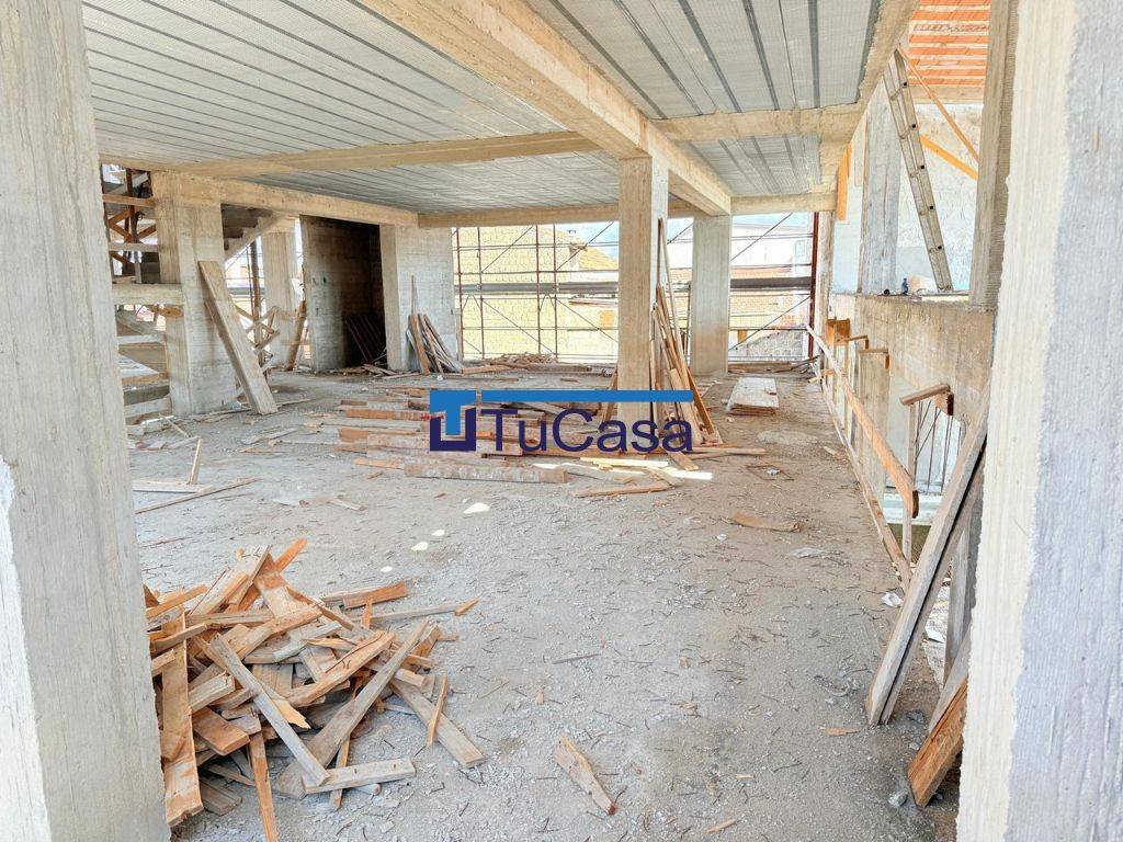 Appartamento a Lusciano in Viale Colucci, 1 - Foto 4