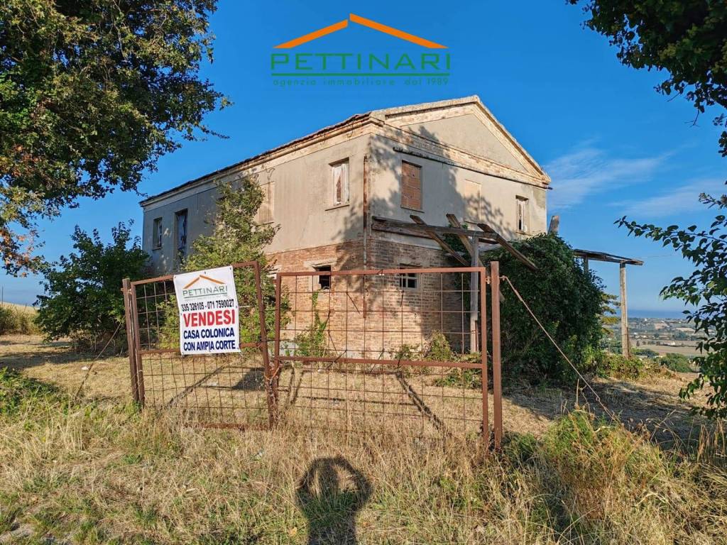 Rustico / casale a Potenza picena in CONTRADA TORRENOVA - Foto 4