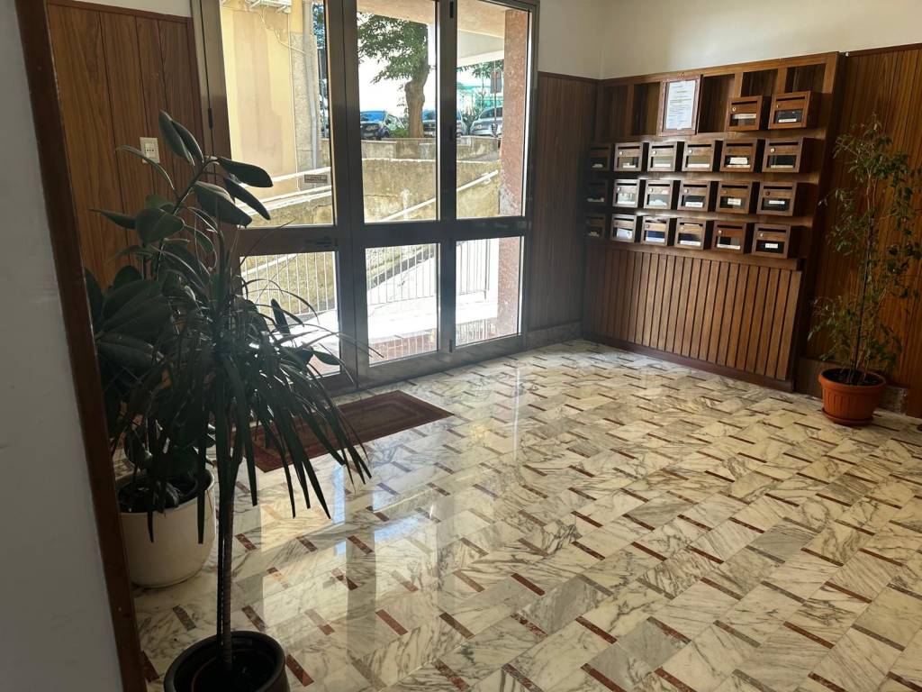 Appartamento a Catanzaro in Via Giuseppe Schipani - Foto 4