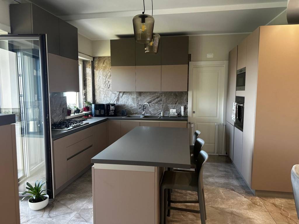 Appartamento a Catanzaro in Via Giuseppe Schipani - Foto 5