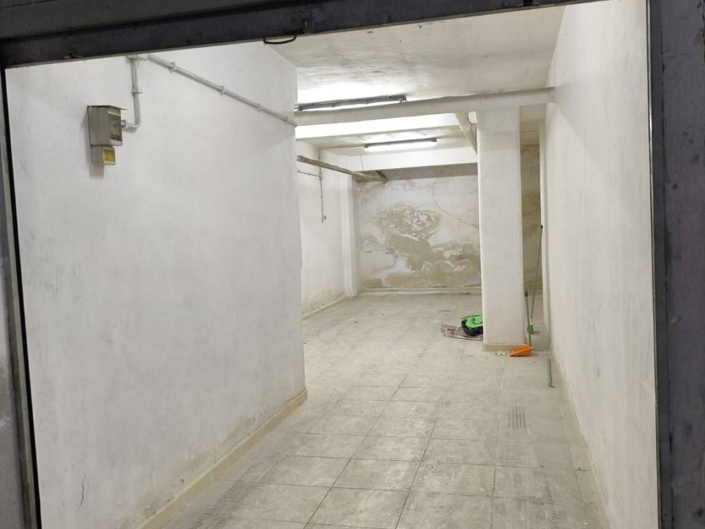 Box / garage a Trani in Via Ragazzi del 99 - Foto 2