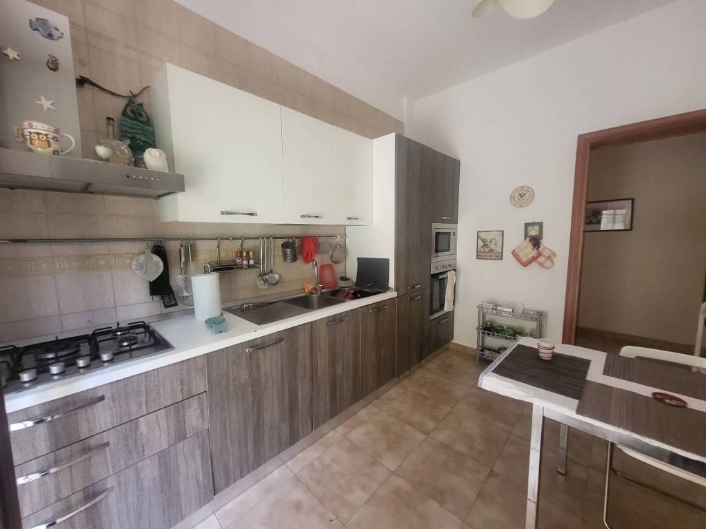 Appartamento a Salerno in Via Enrico Bottiglieri - Foto 5