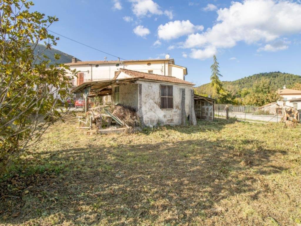 Casa indipendente a Greccio in Via collemare, 24 - Foto 5