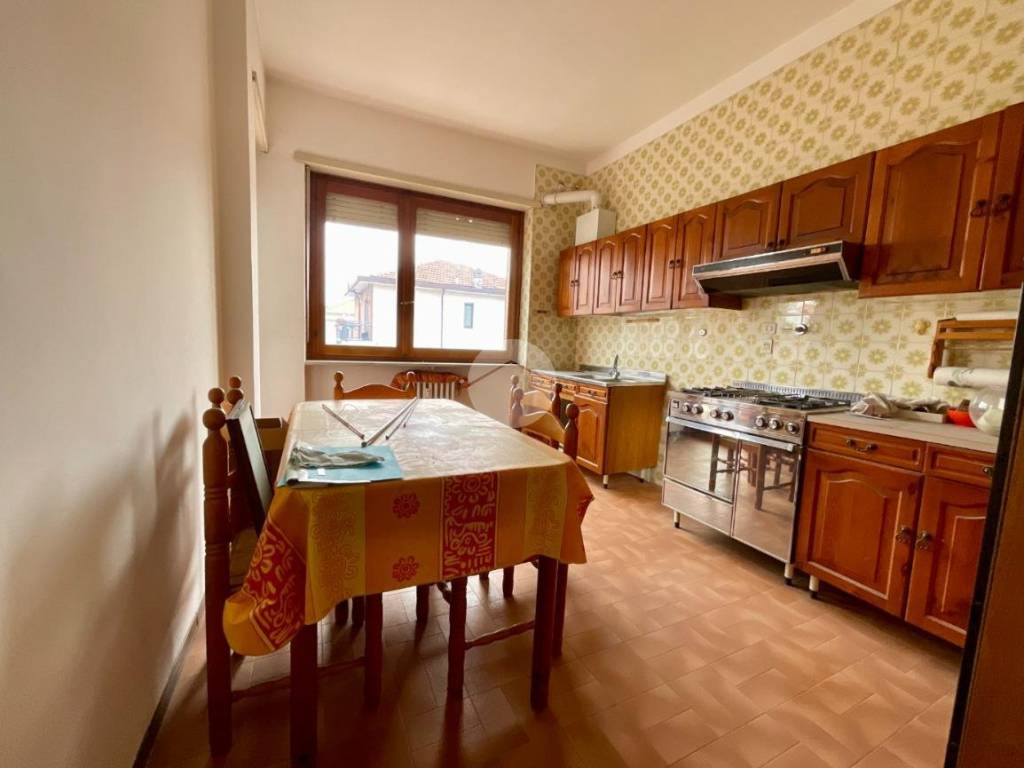 Appartamento a Leinì in Via luigi ronco, 4 - Foto 2