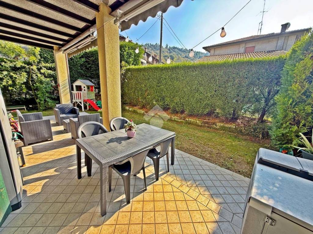 Appartamento a Sesto calende in via lentate, 47 - Foto 4