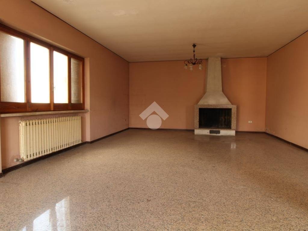 Appartamento a Teramo in VIA GIUSEPPE DI VITTORIO - Foto 2
