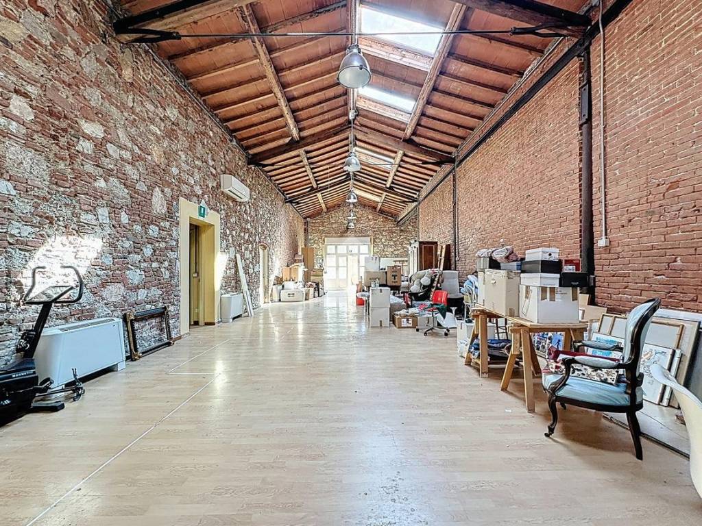 Loft / open space a Pontedera in via dante, 37 - Foto 2