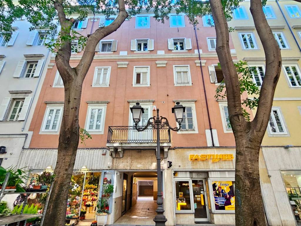 Appartamento a Trieste in Viale 20 Settembre, 23 - Foto 2