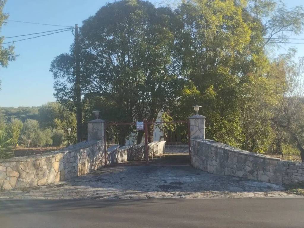 Villa a Martina franca in Strada Monte Tre Carlini No Number - Foto 2