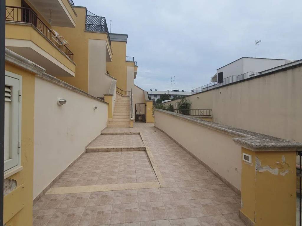 Villa a Lecce in Via Giuseppe Aprile, 9 - Foto 2