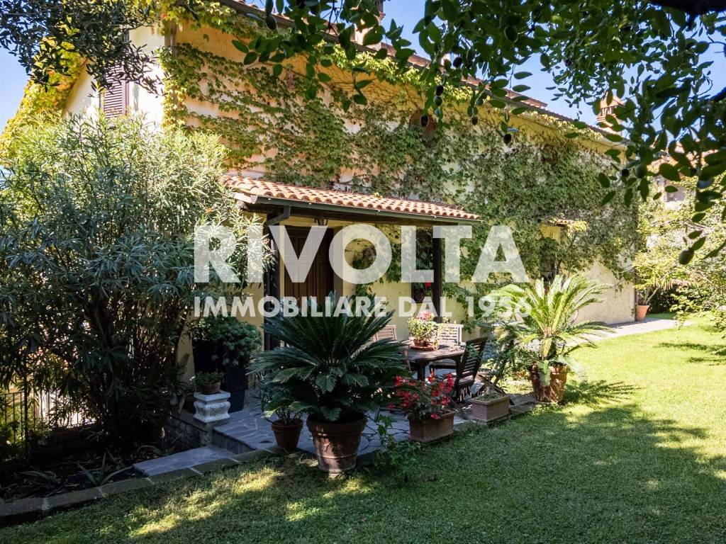 Villa a Anguillara sabazia in Via Margherite - Foto 2