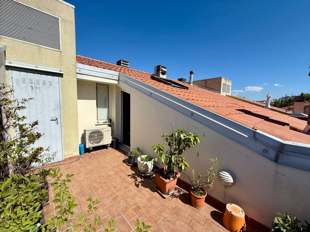 Appartamento a Trieste in Via del Ponzanino, 20 - Foto 2