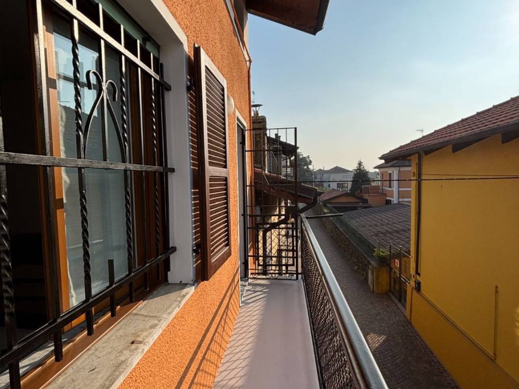 Casa indipendente a Cavaglià in Via Riva di Ponente, 5 - Foto 3